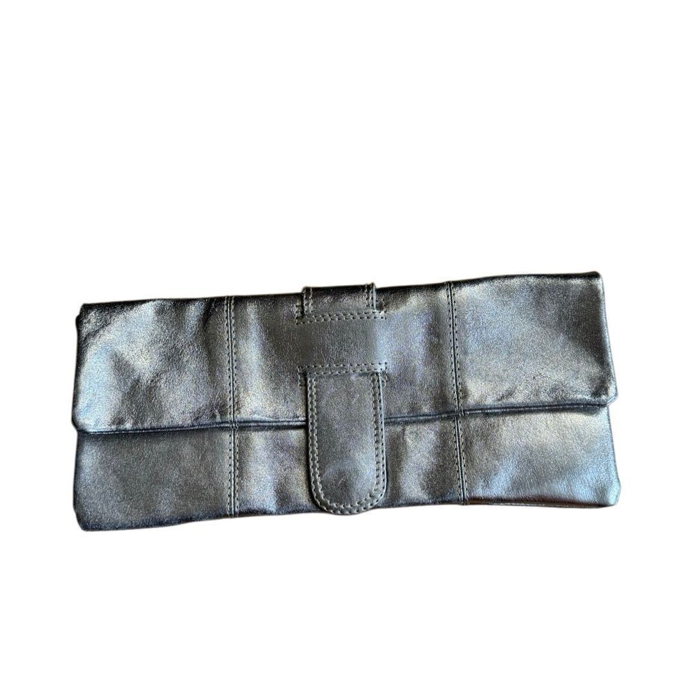 Sorpresa! Women's Silver Foil Finish 100% Leather Clutch Purse Bag